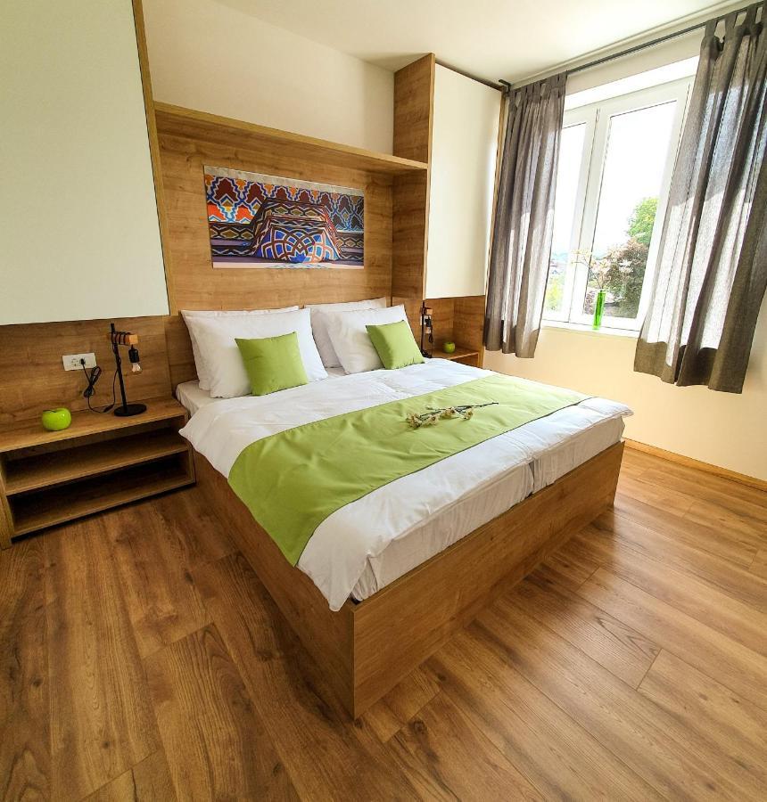 Life Slovenia Hostel